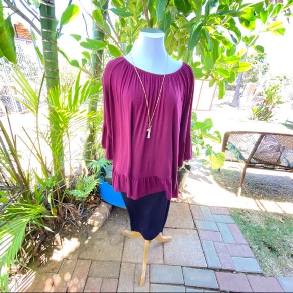 EUC Style and Co magenta/maroon top in 3X 3/4 sleeves  29 inches in length - Picture 4 of 6